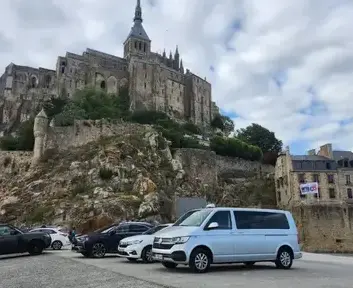 taxi mont saint michel Fougères-2