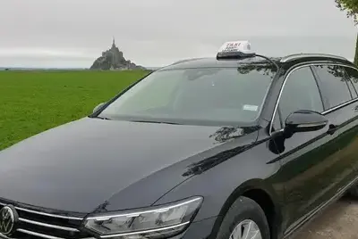 taxi mont saint michel Fougères-5